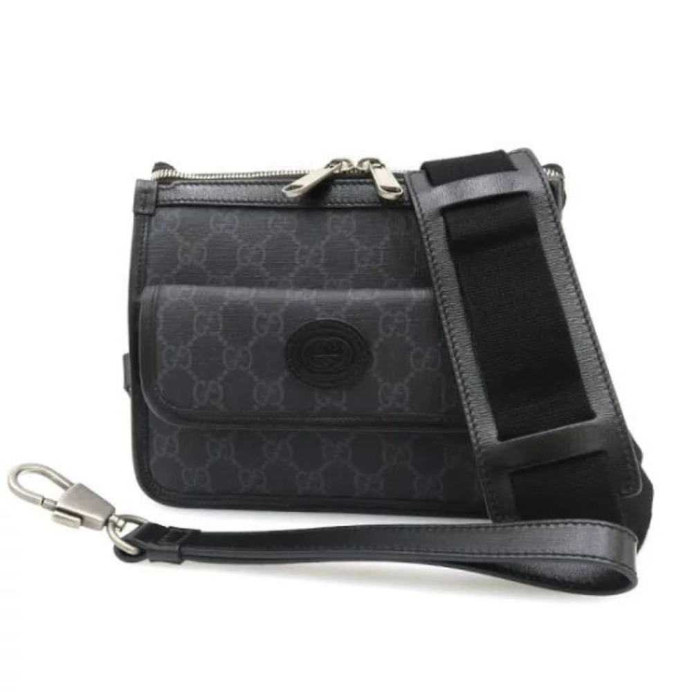 Gucci GG Supreme Interlocking G patch messenger bag black